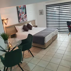 Apartment Bay, Larnaca