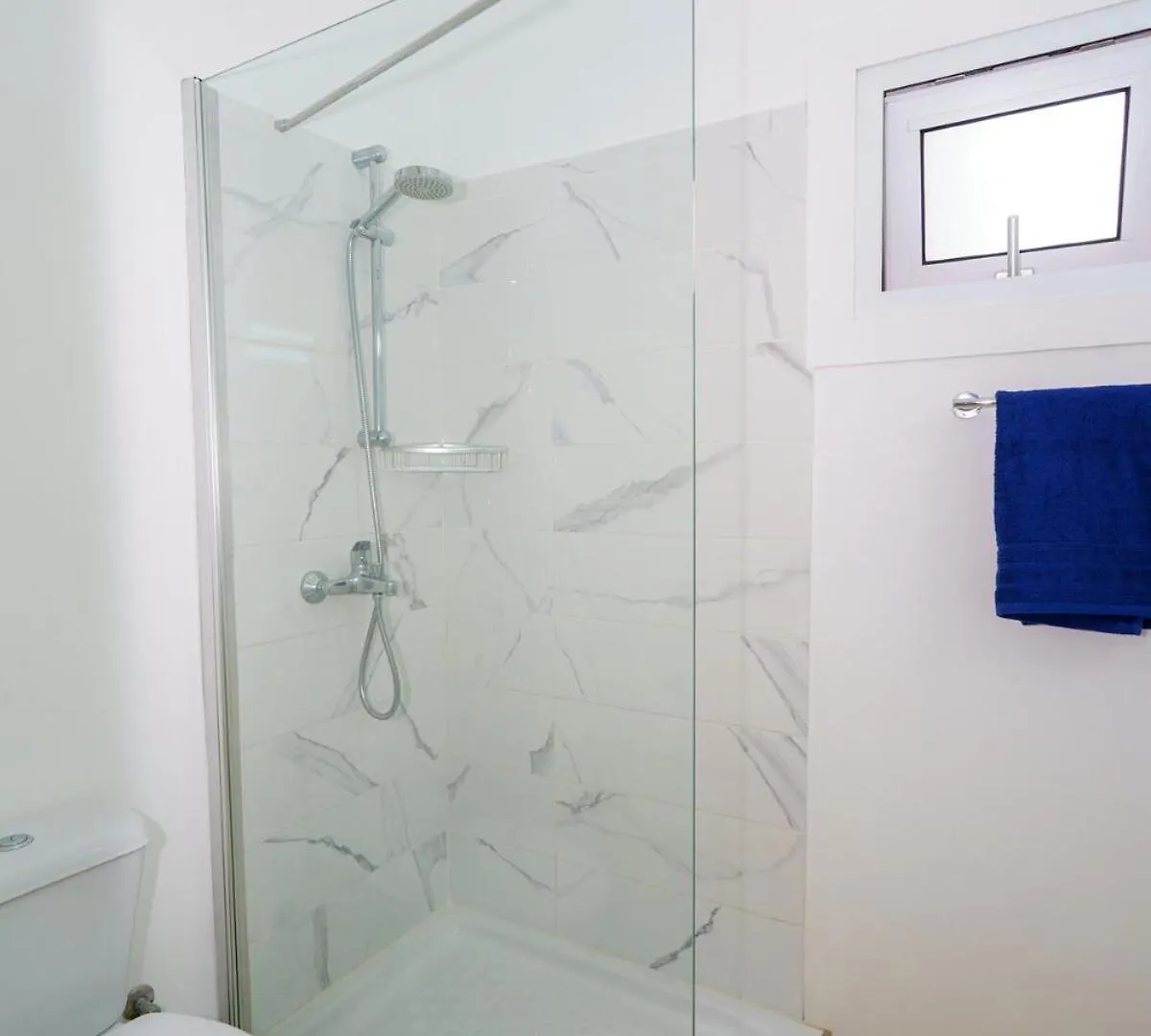 Apartment Kitieos 163 Suite In Finikoudes Larnaca